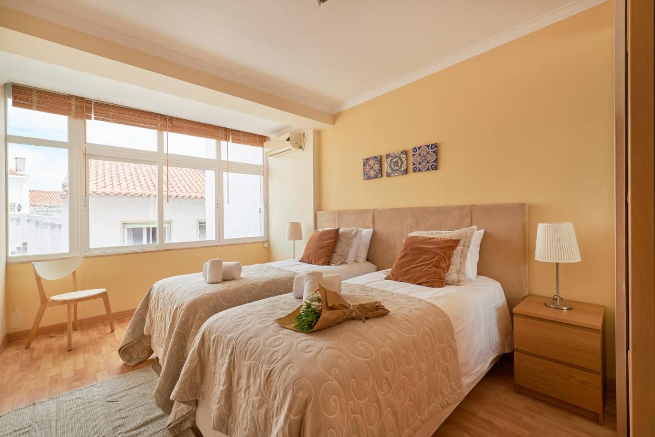 Apartament Near The Beach! Cascais! Екстер'єр фото